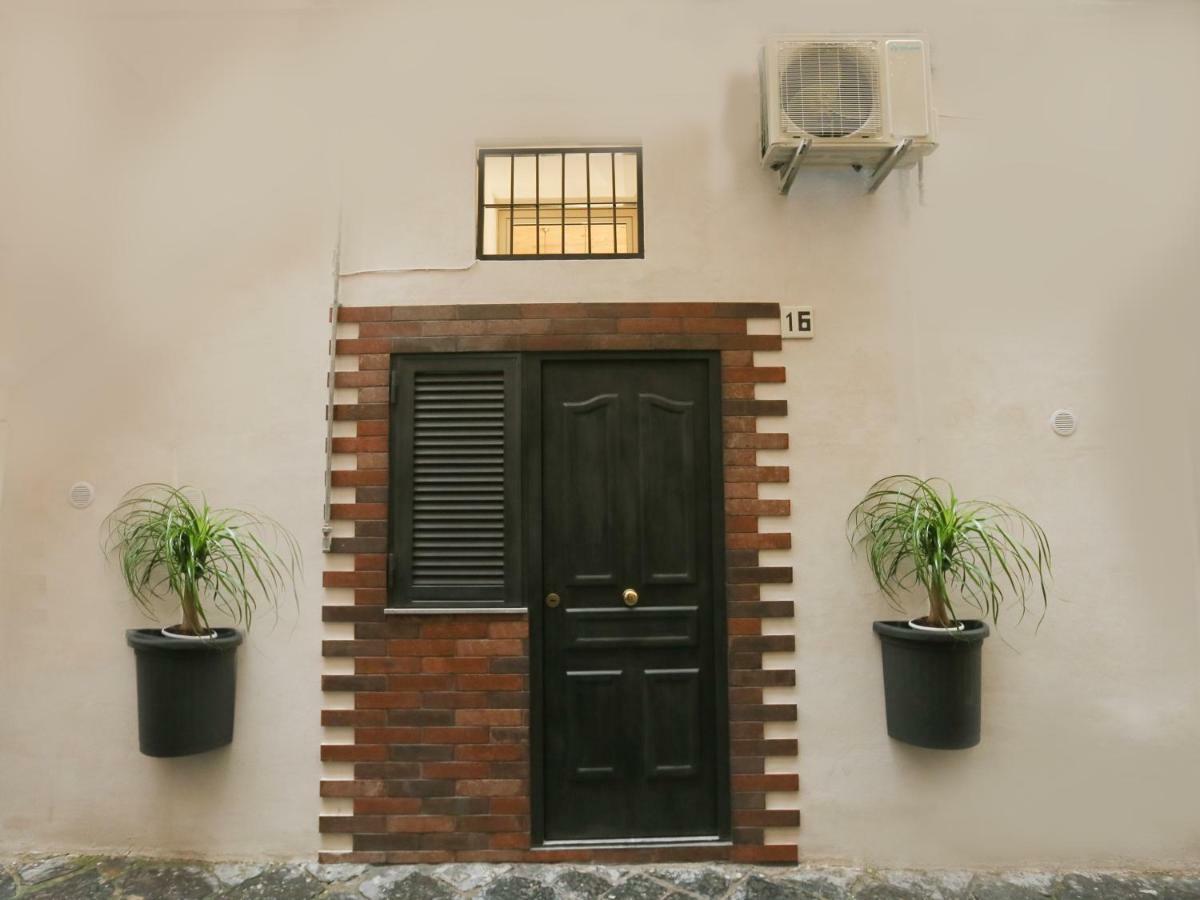 Santa Chiara Maison Napoli Bagian luar foto